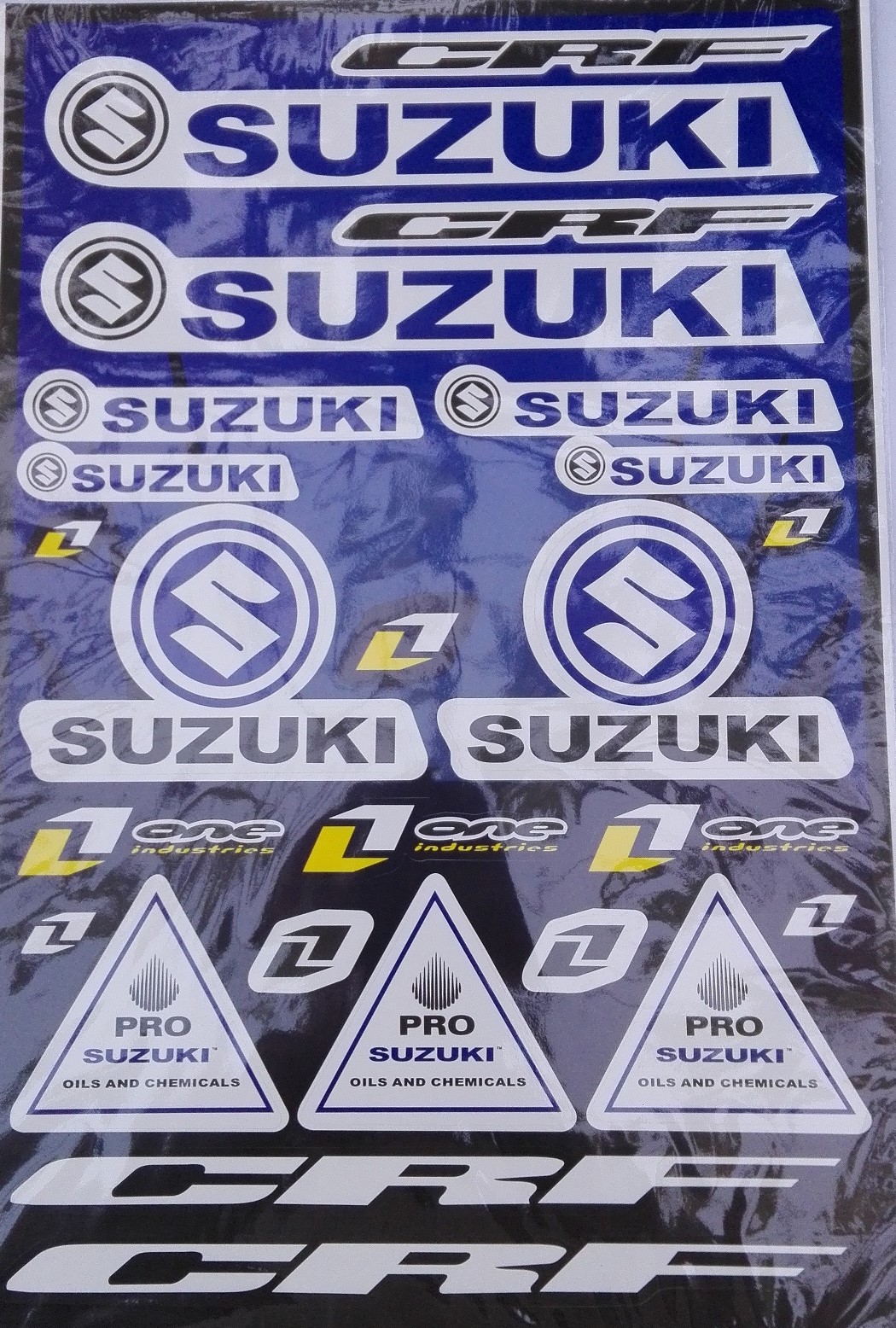 Лепенки - стикери Suzuki